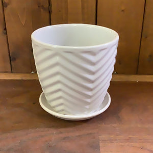 Open image in slideshow, Chevron 12.5cm Ceramic Pot
